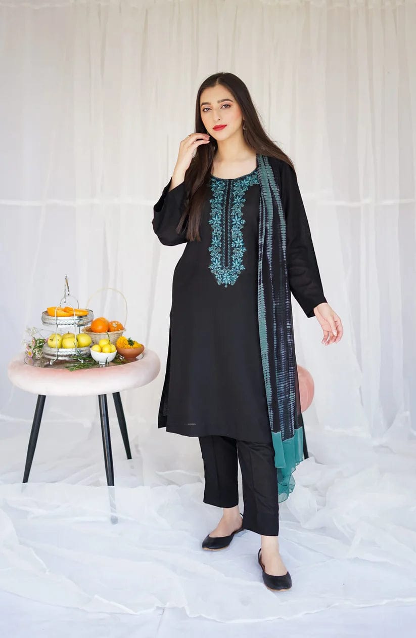 Dyot 886 Black Dhanak Embroidered 3pc