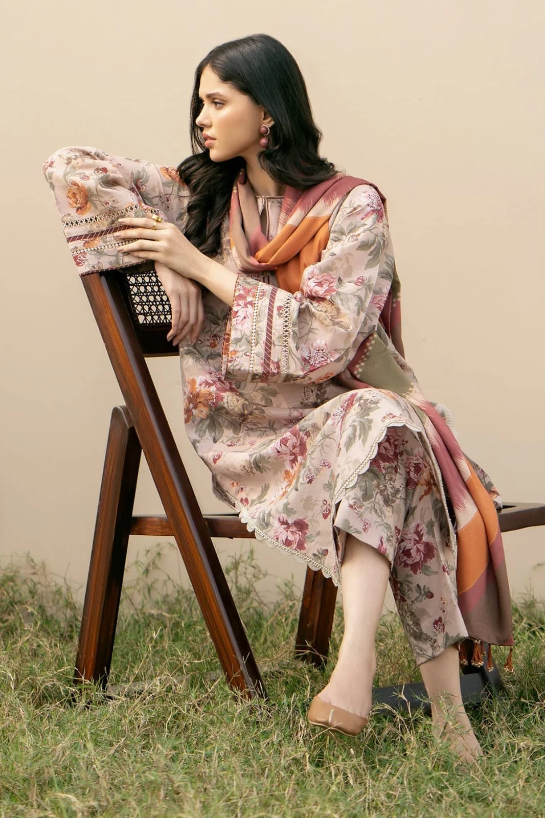 Baroque D-244 Printed three piece ( winter )