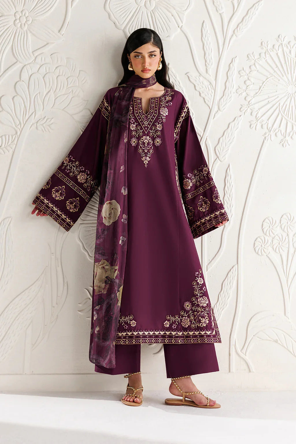 Iznik Embroidered Lawn 3 piece Suit (Summer Collection) | D-023