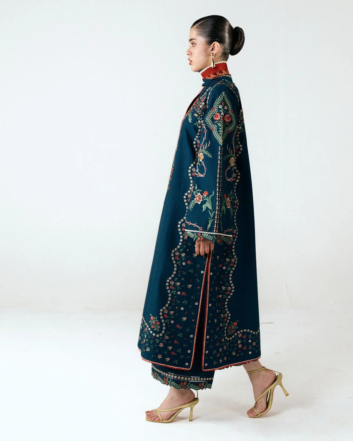 Jugnu Embroidered Dhanak Three Piece J-416