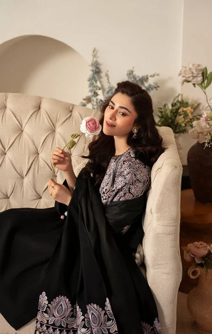 MAYA Luxury Lawn Embroidered Three Piece RN-340